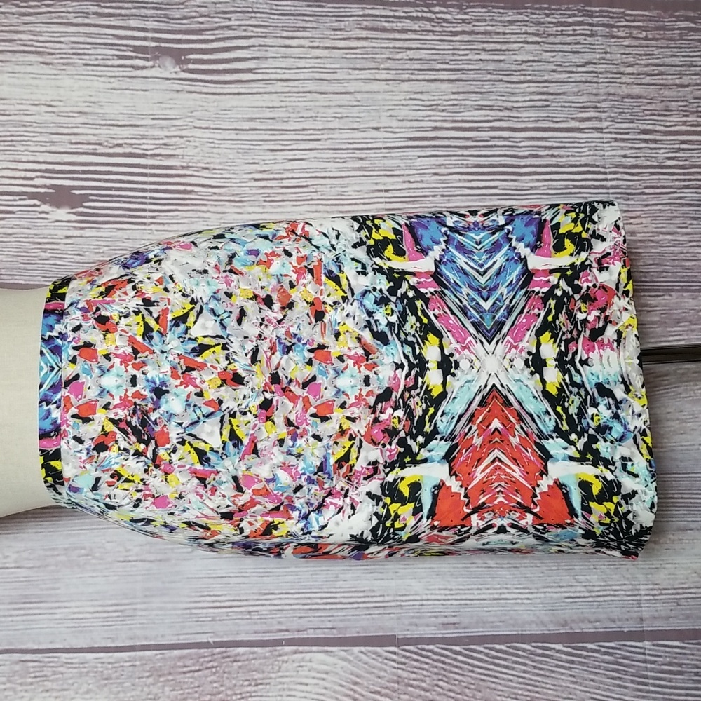 T Tahari Colorful Pencil Skirt w/ Geometric Design